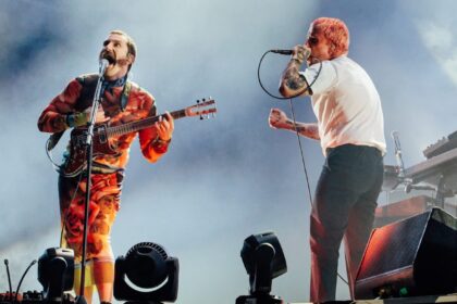 IDLES abre shows com nova música ‘Levitator’