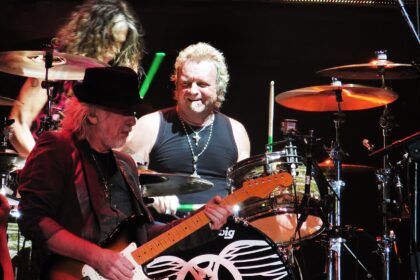 Joey Kramer, do Aerosmith, fala sobre sua saúde: “Me sinto melhor do que nos últimos cinco ou dez anos”