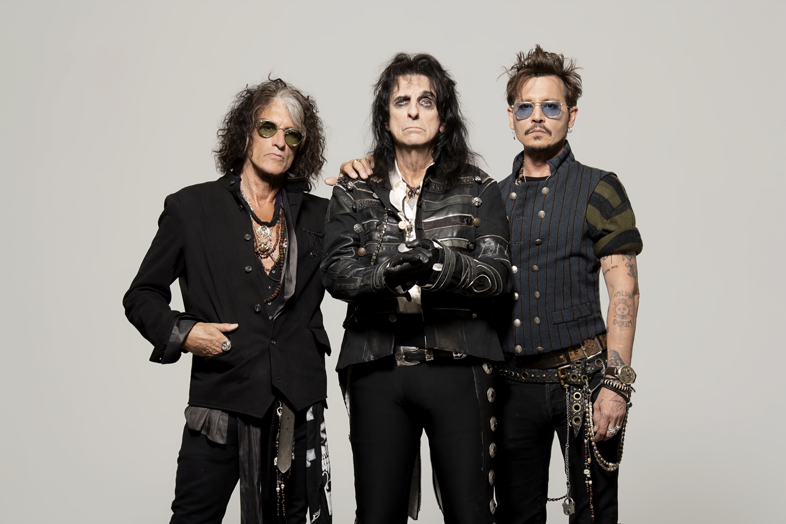 Hollywood Vampires libera vídeo de “Ace Of Spades” de álbum ao vivo