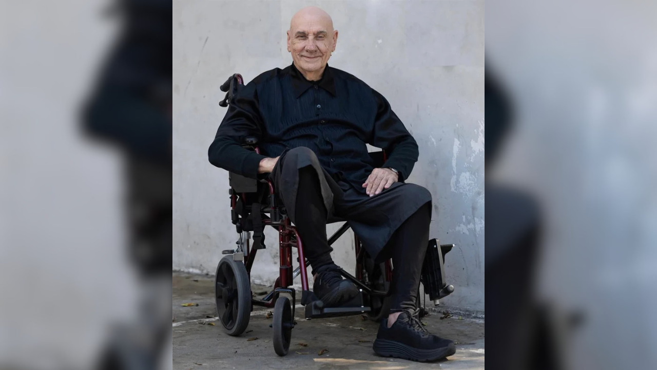 Bill Ward, baterista do Black Sabbath, faz desabafo sobre uso de cadeira de rodas: “não estou me aposentando”