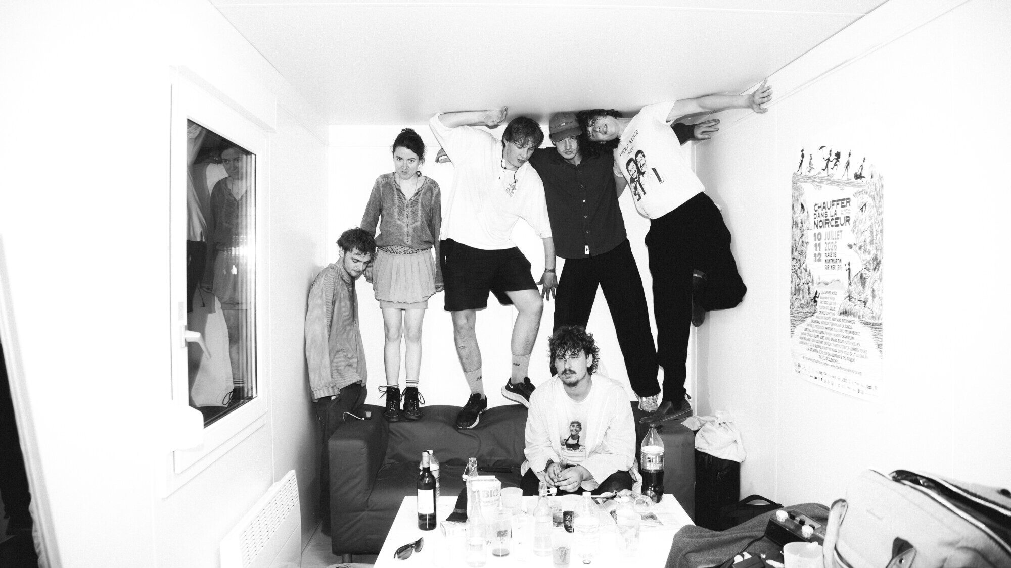 Fat Dog lança novo single “Shit Love” e anuncia álbum “Cancel Me (I’m Tired)”