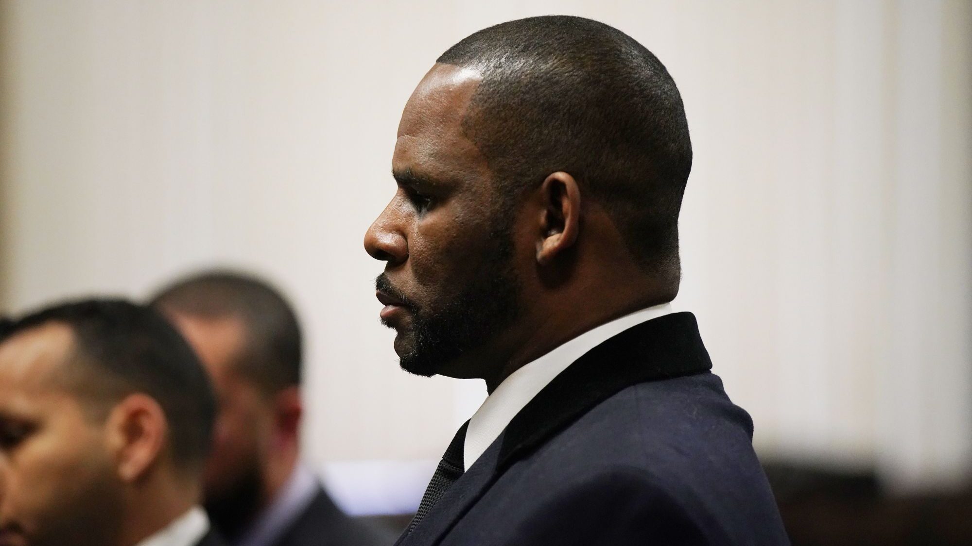 R. Kelly pede a Donald Trump para comutar sua sentença de 30 anos