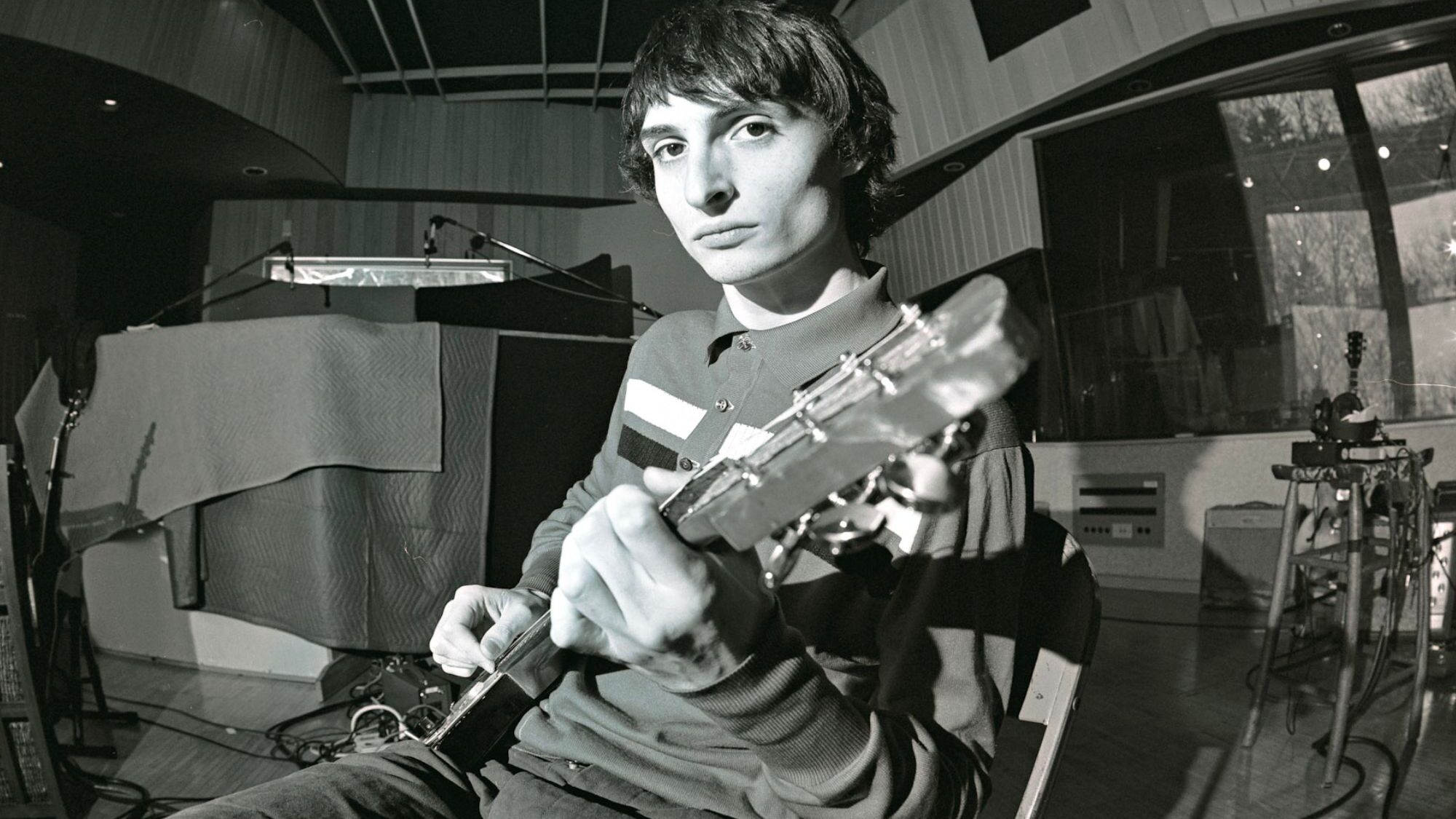 Finn Wolfhard dá atualização sobre a cinebiografia de The Replacements