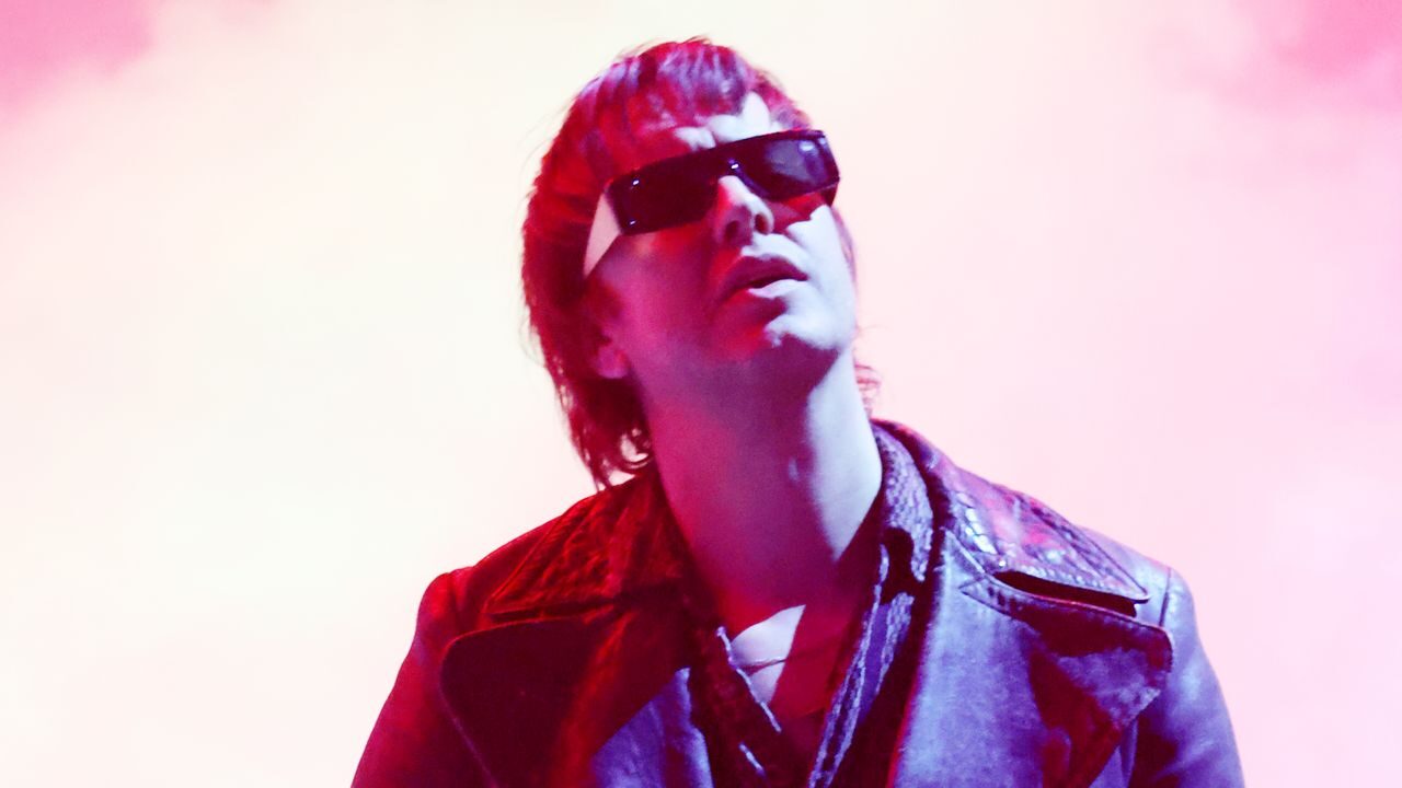 The Strokes encerram Coachella com vídeo que denuncia intervenção dos EUA