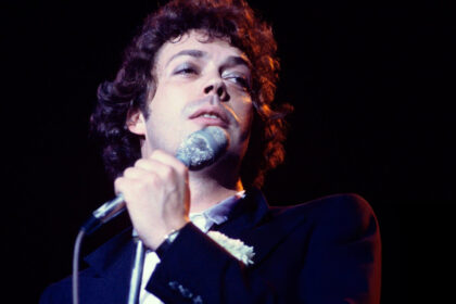 Tim Curry: cinco músicas para conhecer
