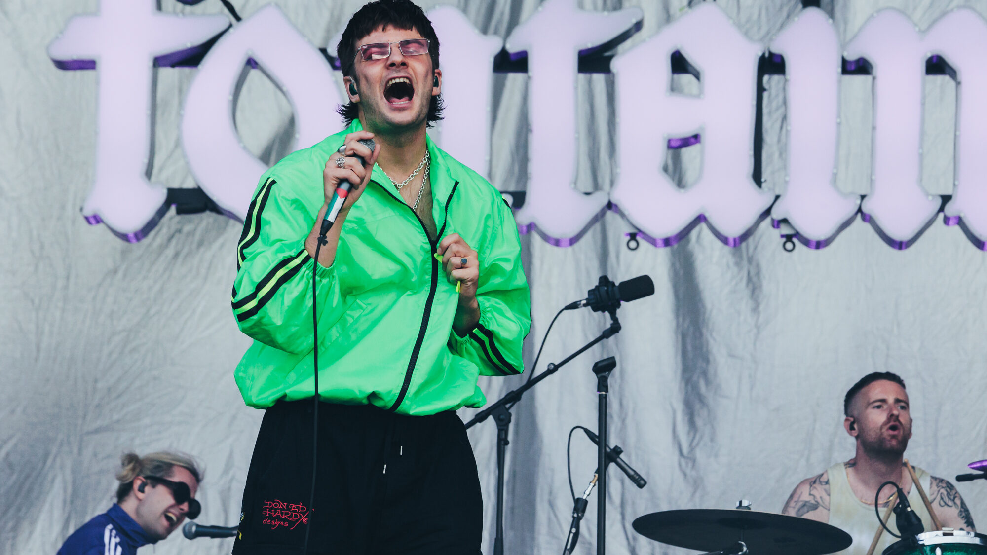 Fontaines D.C. revela título do novo álbum, “Dopamine Chamber”