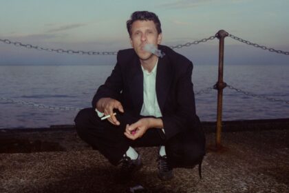 Jamie T anuncia novo álbum “Ghosts (100 Days of Morning)” e lança single “3310”