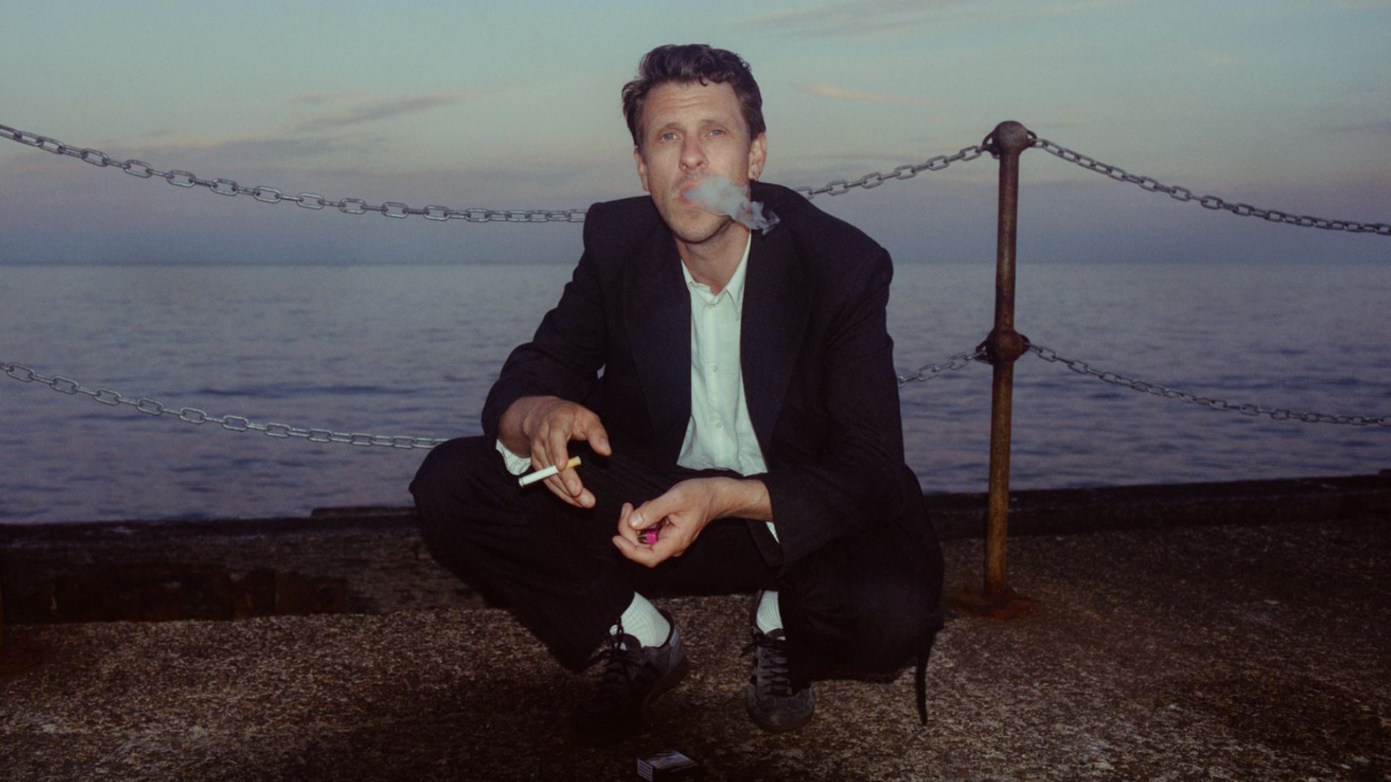Jamie T anuncia novo álbum “Ghosts (100 Days of Morning)” e lança single “3310”