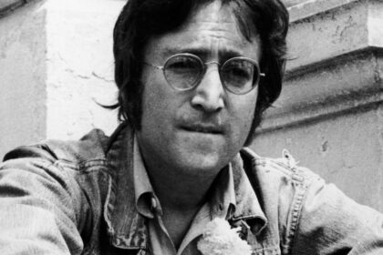John Lennon, The Beatles, Pink Floyd. Welsh singer Tom Jones on the set of a pop music television show in London in 1969. (by Ivan Keeman/Redferns)
