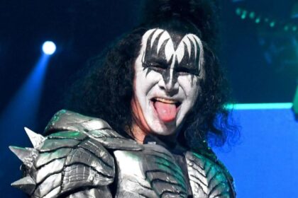Kiss precisa de permissão para voltar a tocar ao vivo, revela Gene Simmons