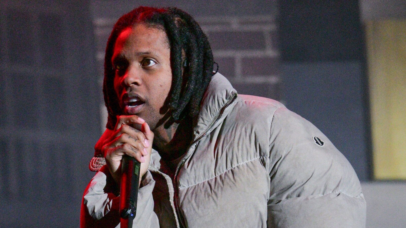Julgamento de Lil Durk começa com acusações de trama de vingança e defesa de inocência