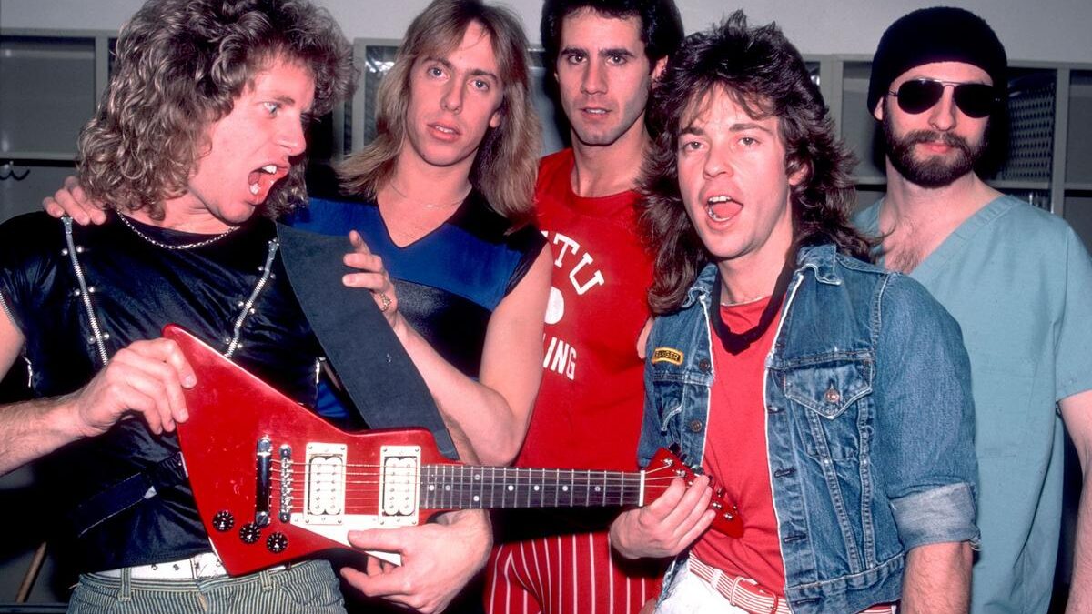 Brad Gillis diz que baladas de sucesso “mataram” o Night Ranger