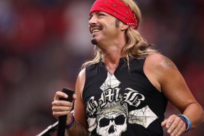 Bret Michaels é afastado dos palcos por mais meses após show de retorno