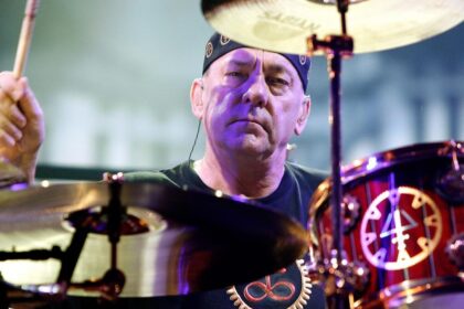 Rush se apresenta com bateristas estrelas para documentário de Neil Peart