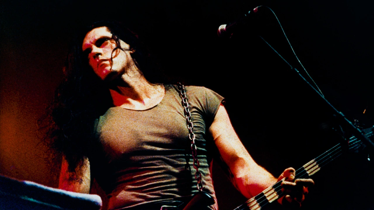 Peter Steele performando com o Type O Negative no Lowlands Festival, Holanda, 23 de Agosto 1996; Créditos: Niels Van Iperen