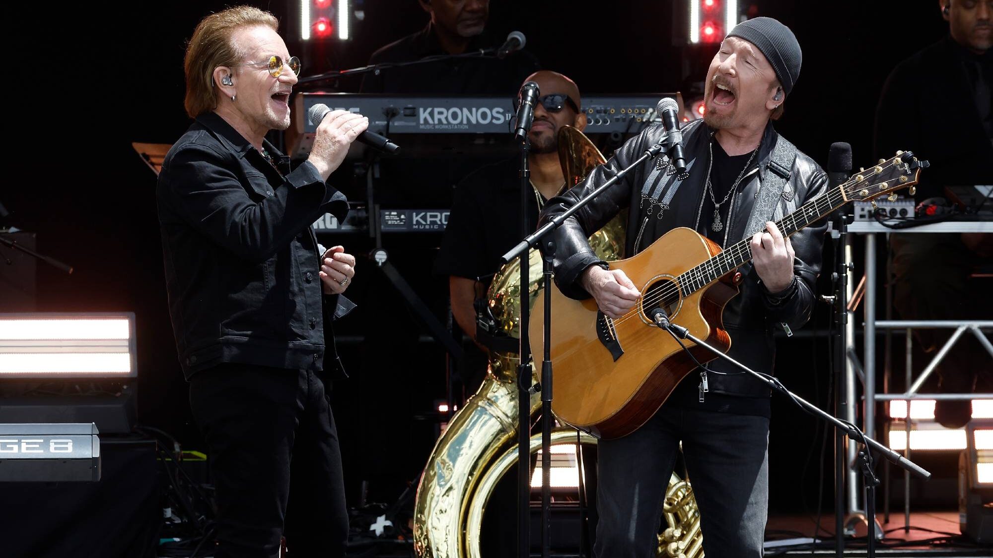 U2 revela letra reescrita de “Beautiful Day” em tributo a Glen Hansard