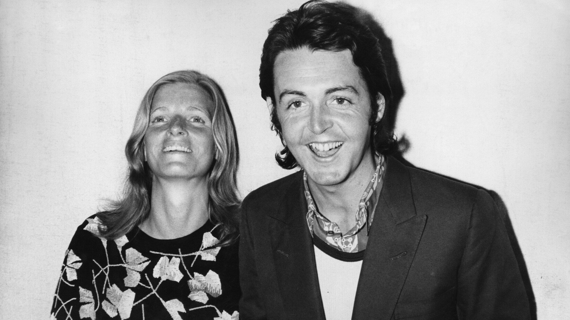 As 3 Músicas de Rock de 1971 que Marcaram Seus Passeios no Shopping