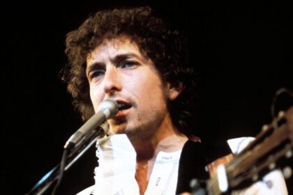 4 músicas de 1969 que instantaneamente me transformam em um backing vocal