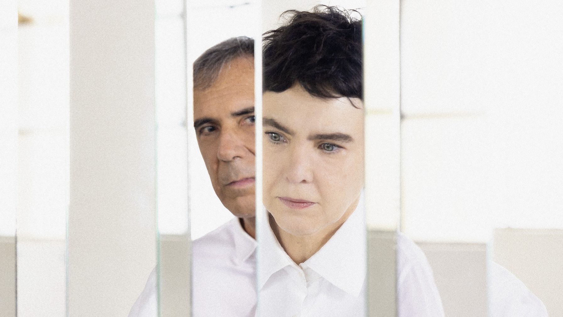 Arnaldo Antunes e Adriana Calcanhotto lançam álbum e turnê “Vice-Versa”