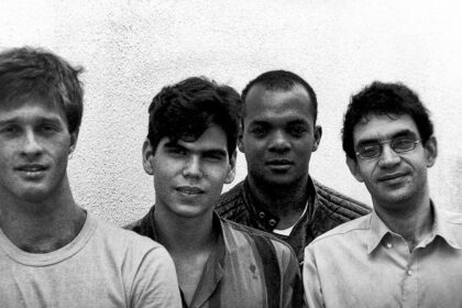 Garota FM Books celebra o legado de Renato Russo nos 30 anos de sua partida 