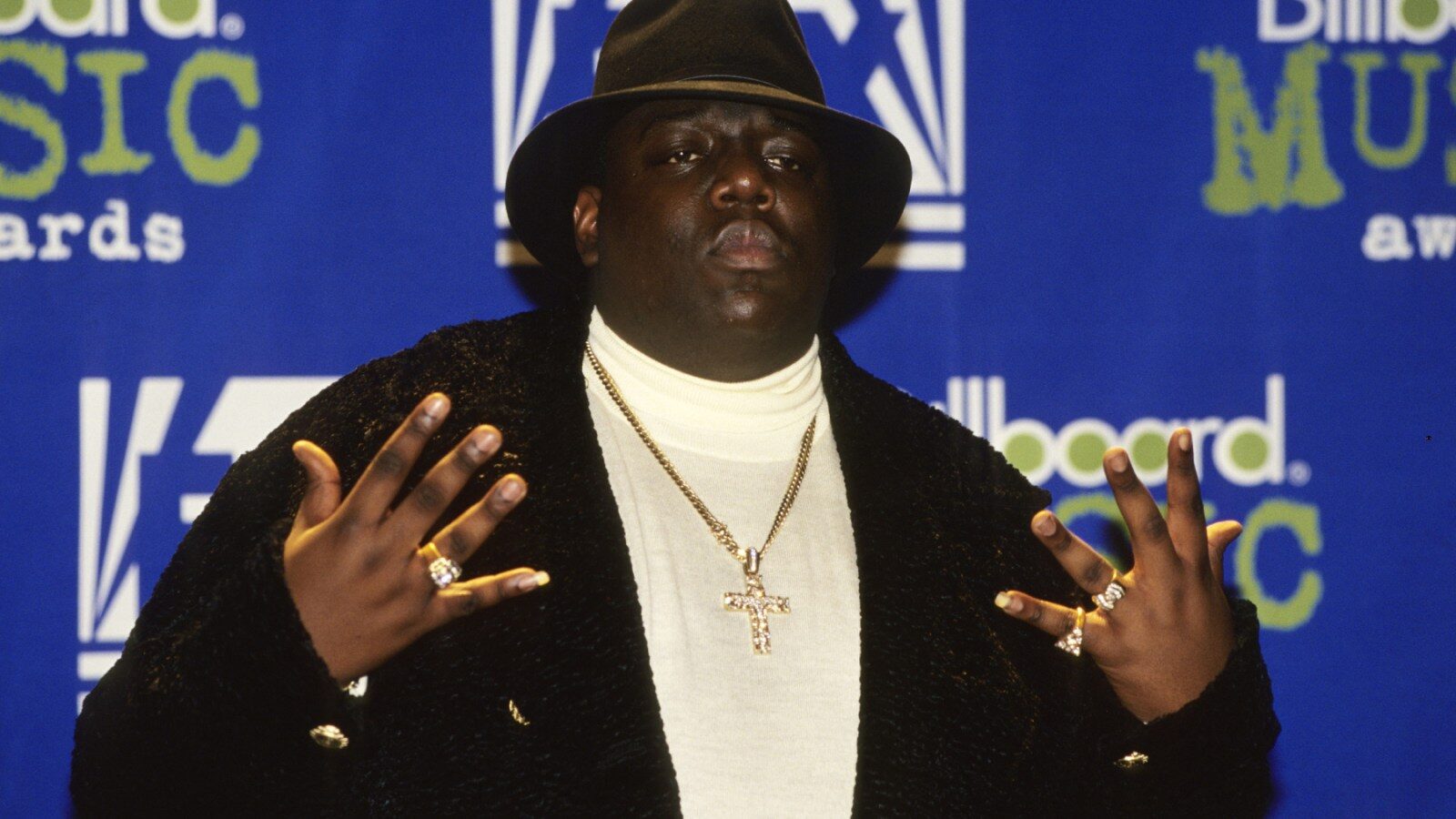 Filho de D’Angelo e Angie Stone interpretará Notorious B.I.G. em cinebiografia de Snoop Dogg