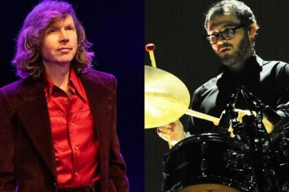 Beck sugere que Joey Waronker fará turnê com Oasis novamente na “Live ’27”