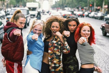 Fãs das Spice Girls queriam uma nova turnê, mas ganharam uma coletânea