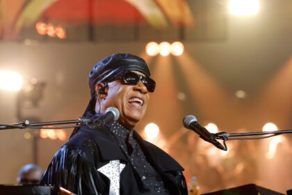 Stevie Wonder lança EP com 4 faixas inéditas de “Songs in the Key of Life”