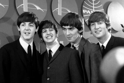 Em 1963, os Beatles lançaram uma música que fracassou antes de iniciar a Beatlemania nos EUA