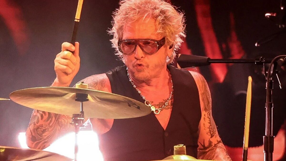 Matt Sorum, ex-Velvet Revolver, considera reunião com Lzzy Hale nos vocais