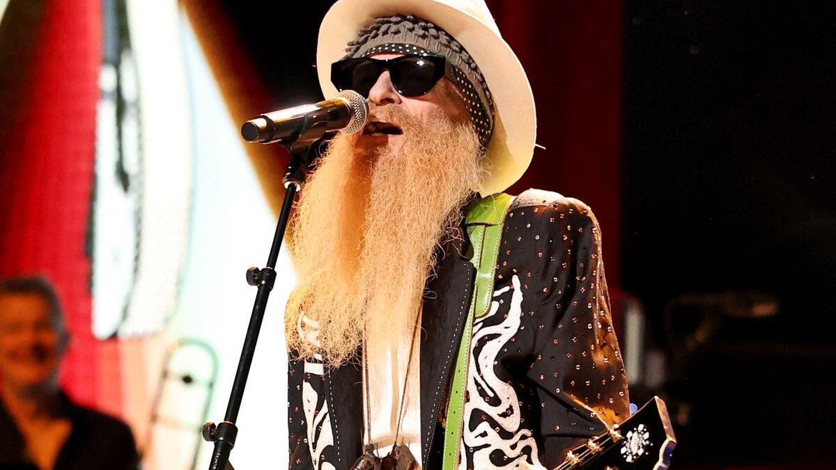 Billy Gibbons garante que o ZZ Top continua com nova formação