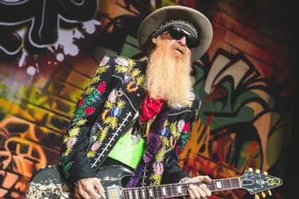Billy Gibbons, do ZZ Top, recebe mensagem de apoio de Keith Richards após morte de Frank Beard