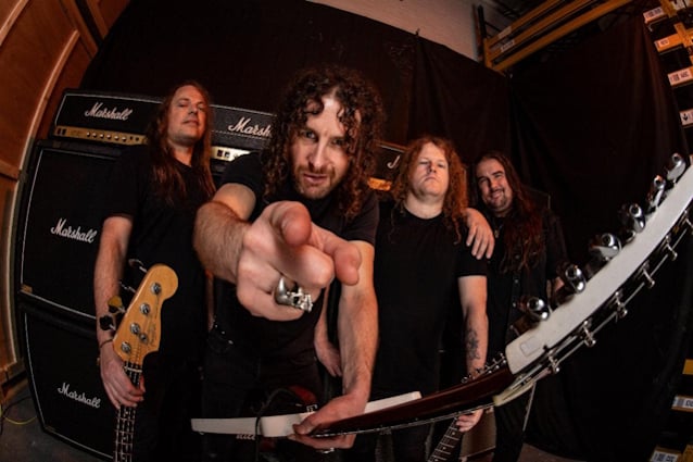 Capa do Álbum Airbourne