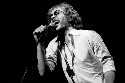 3 músicas de rock dos anos 1970 que se tornaram grandes sucessos contra todas as probabilidades