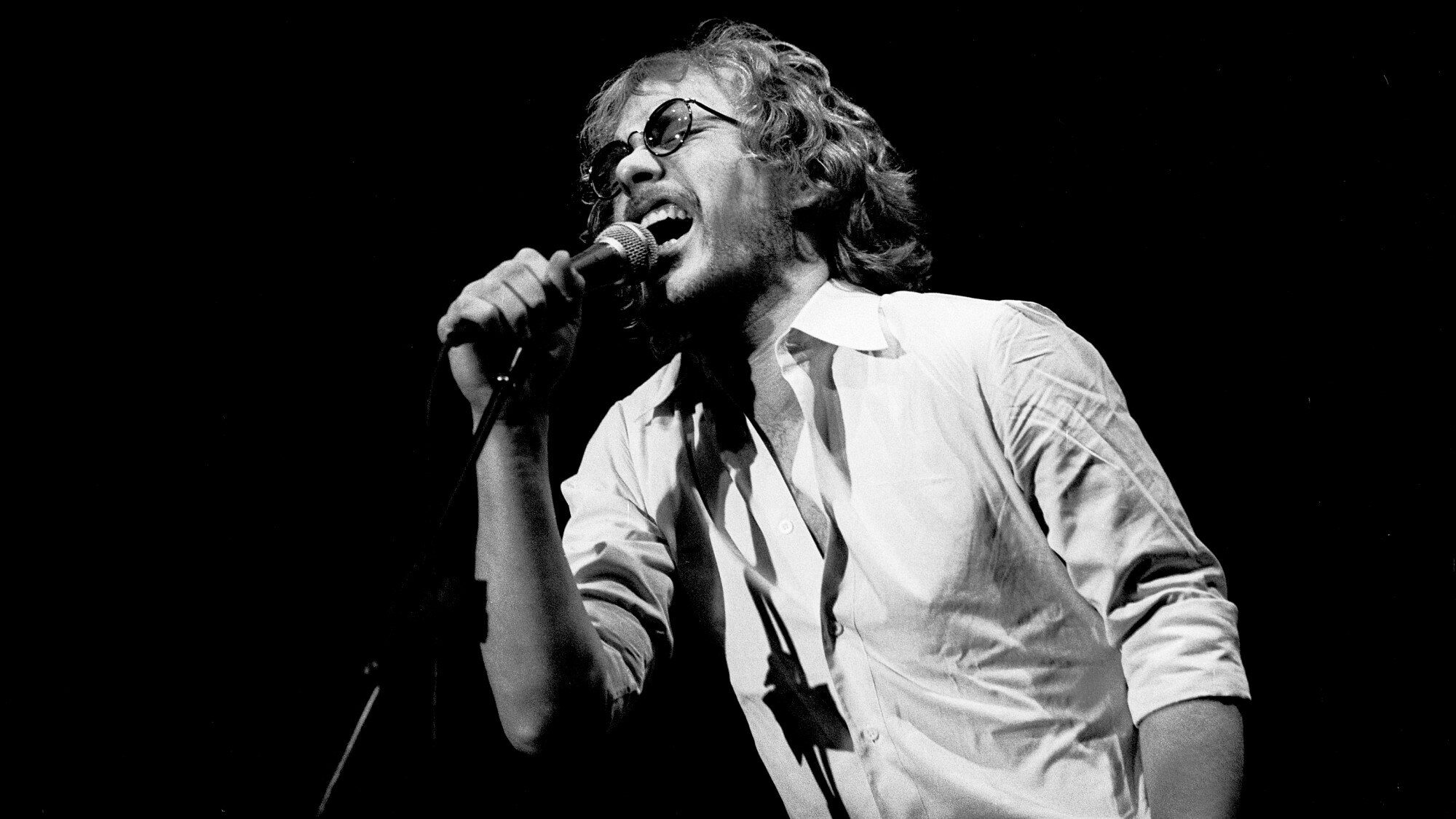 3 músicas de rock dos anos 1970 que se tornaram grandes sucessos contra todas as probabilidades
