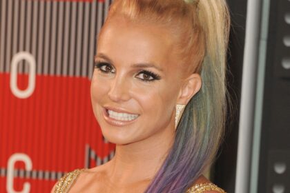 Britney Spears lança música de 2001 que compôs com Justin Timberlake