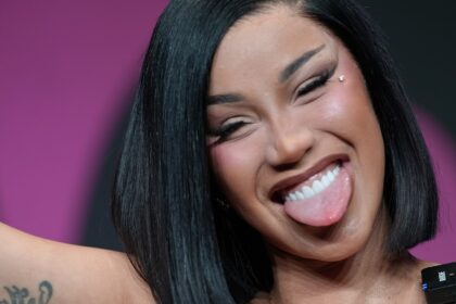 Cardi B diz que traições estão a transformando em uma “vilã malvada”