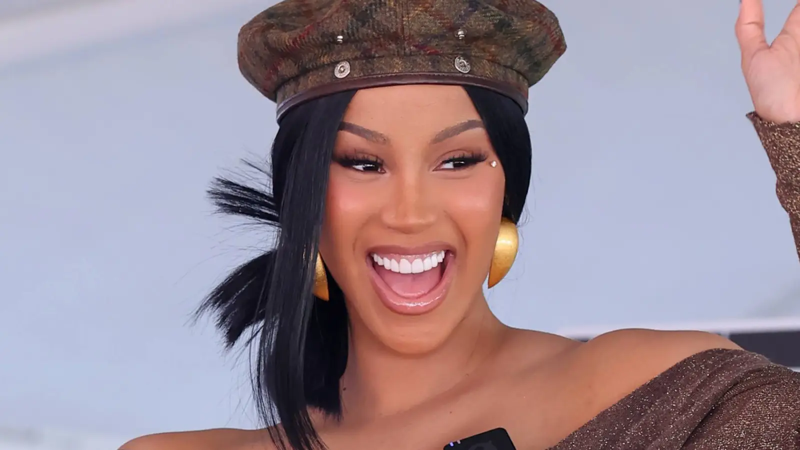 Cardi B entrega performance de alto nível no Tiny Desk Concert do NPR Music