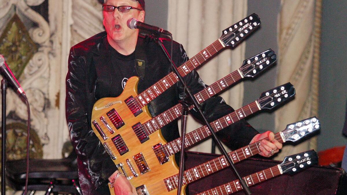Rick Nielsen, do Cheap Trick, vai leiloar guitarras raras e itens pessoais