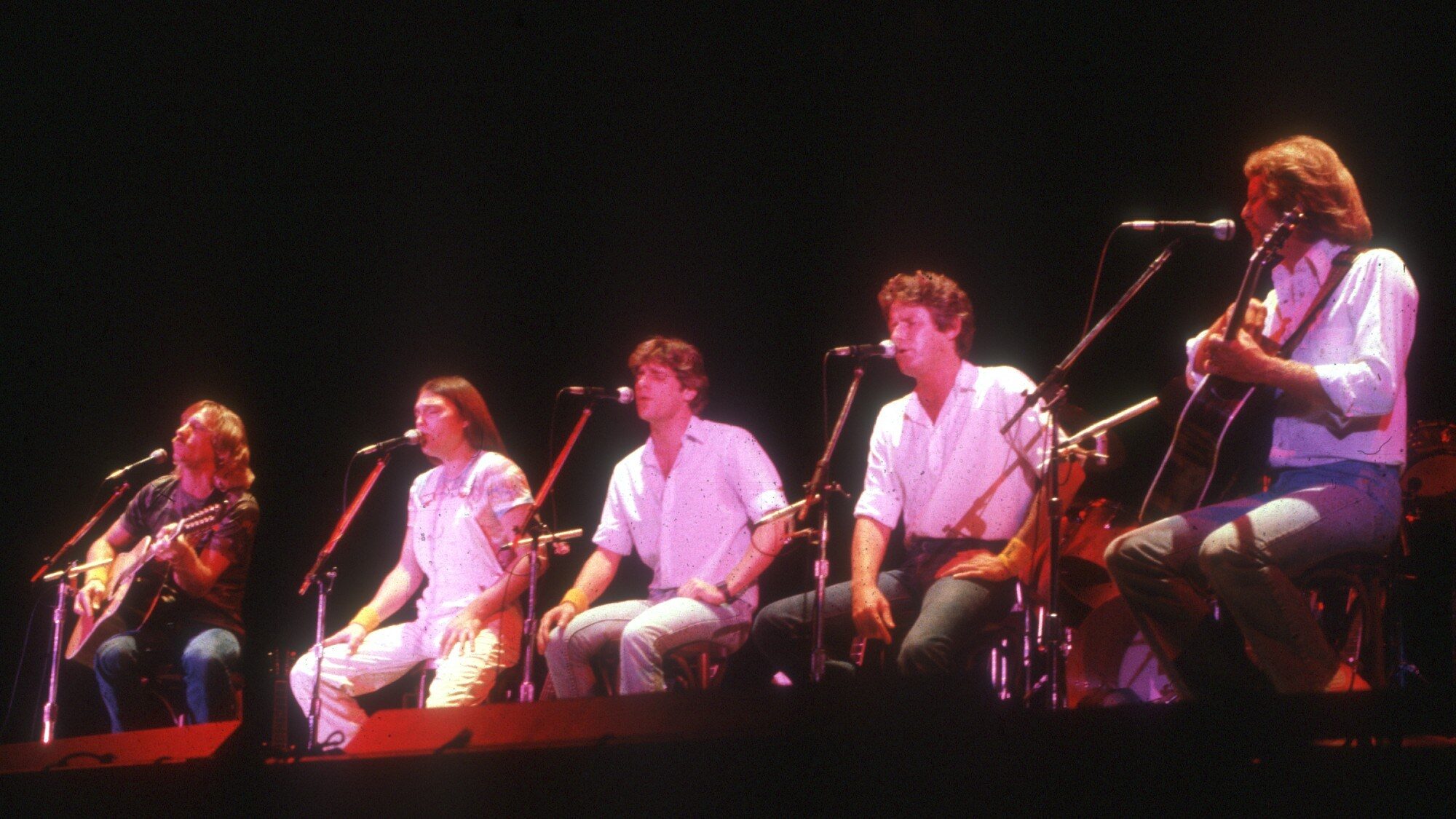 3 músicas que mostram um lado do Eagles que você não ouve no rádio