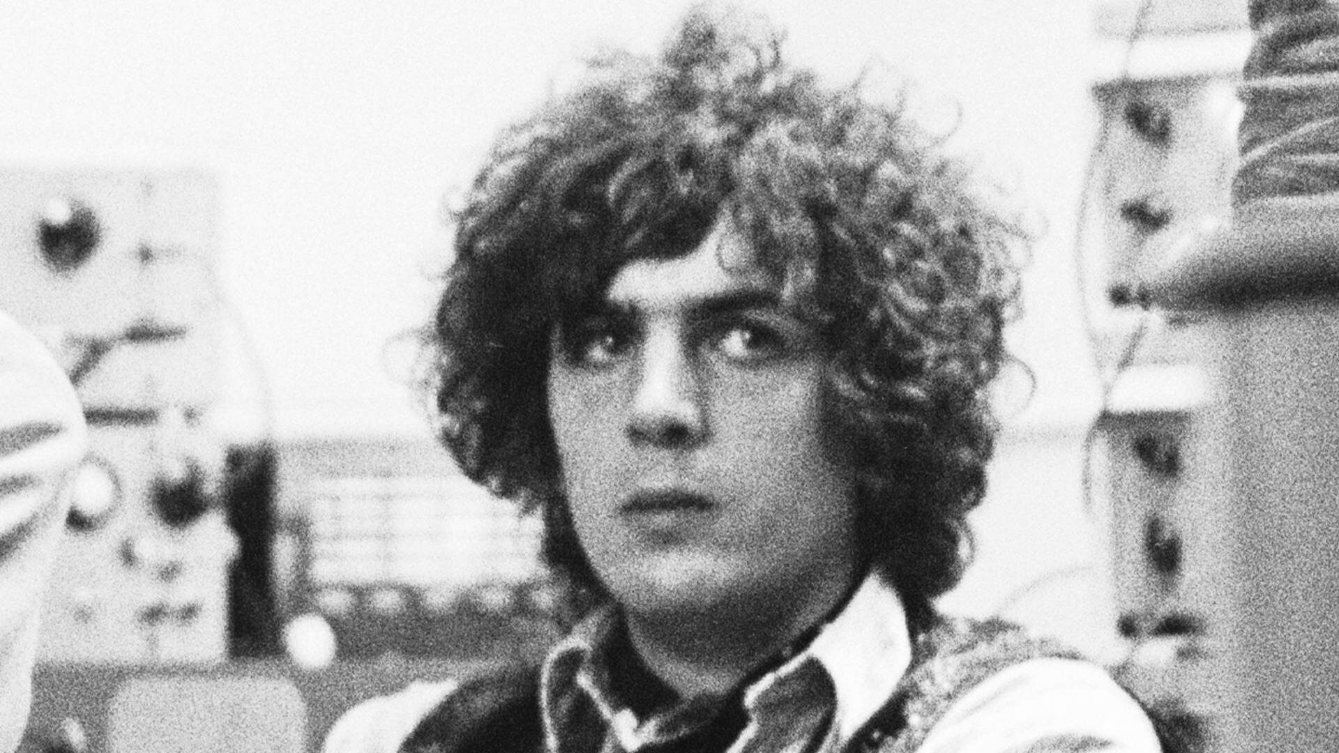 Elvis Costello critica Pink Floyd e afirma que só gosta da fase com Syd Barrett