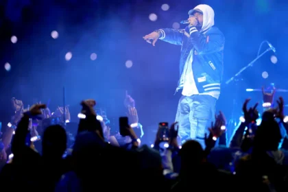 Ex-funcionário de Eminem se declara culpado por vazar músicas inéditas do rapper