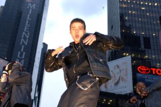 Justin Timberlake brinca sobre excesso de beatbox no início da carreira: “Não sei como me desculpar”