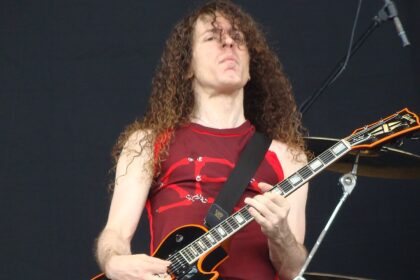 Marty Friedman diz que a bateria de Nick Menza ajudou o Megadeth a chegar ao grande público