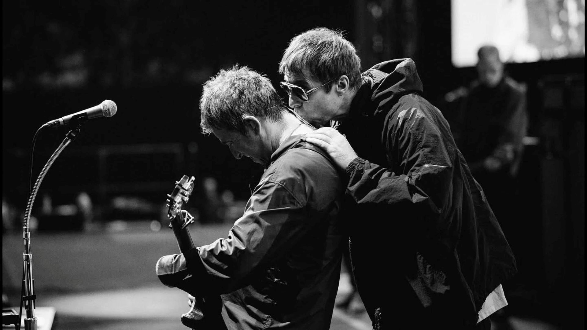 Oasis pode lançar novas músicas após a turnê “Live ’27”, sugere Liam Gallagher