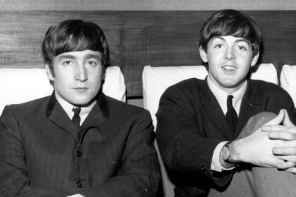 Paul McCartney reflete sobre relação com John Lennon nos anos 70