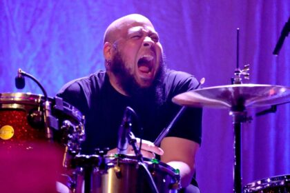 Pearl Jam revela Abe Laboriel Jr. como novo baterista em show surpresa no Ohana Festival