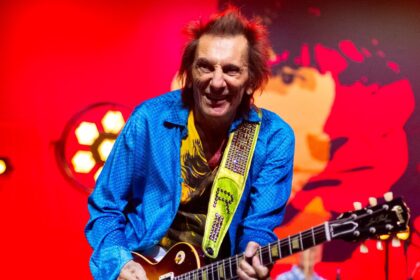Ronnie Wood revela que Keith Richards está segurando nova turnê dos Rolling Stones