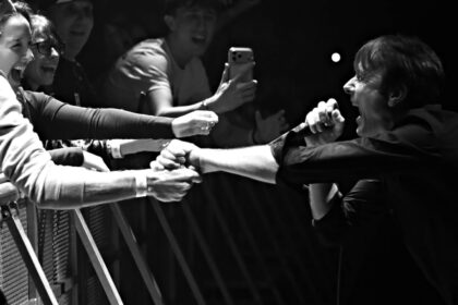 Suede estreia “My City” e Manic Street Preachers sugerem anúncio de aniversário de “Generation Terrorists”