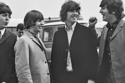 Todd Rundgren diz que Ringo Starr foi o único integrante a superar os Beatles